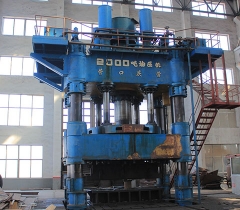 2000吨压力机2000 ton press